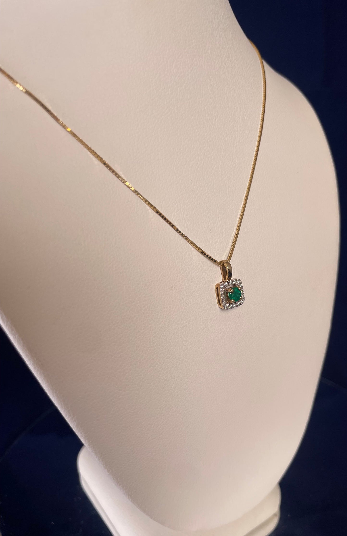 9ct Yellow Gold Emerald With Diamond Cluster Pendant Necklace