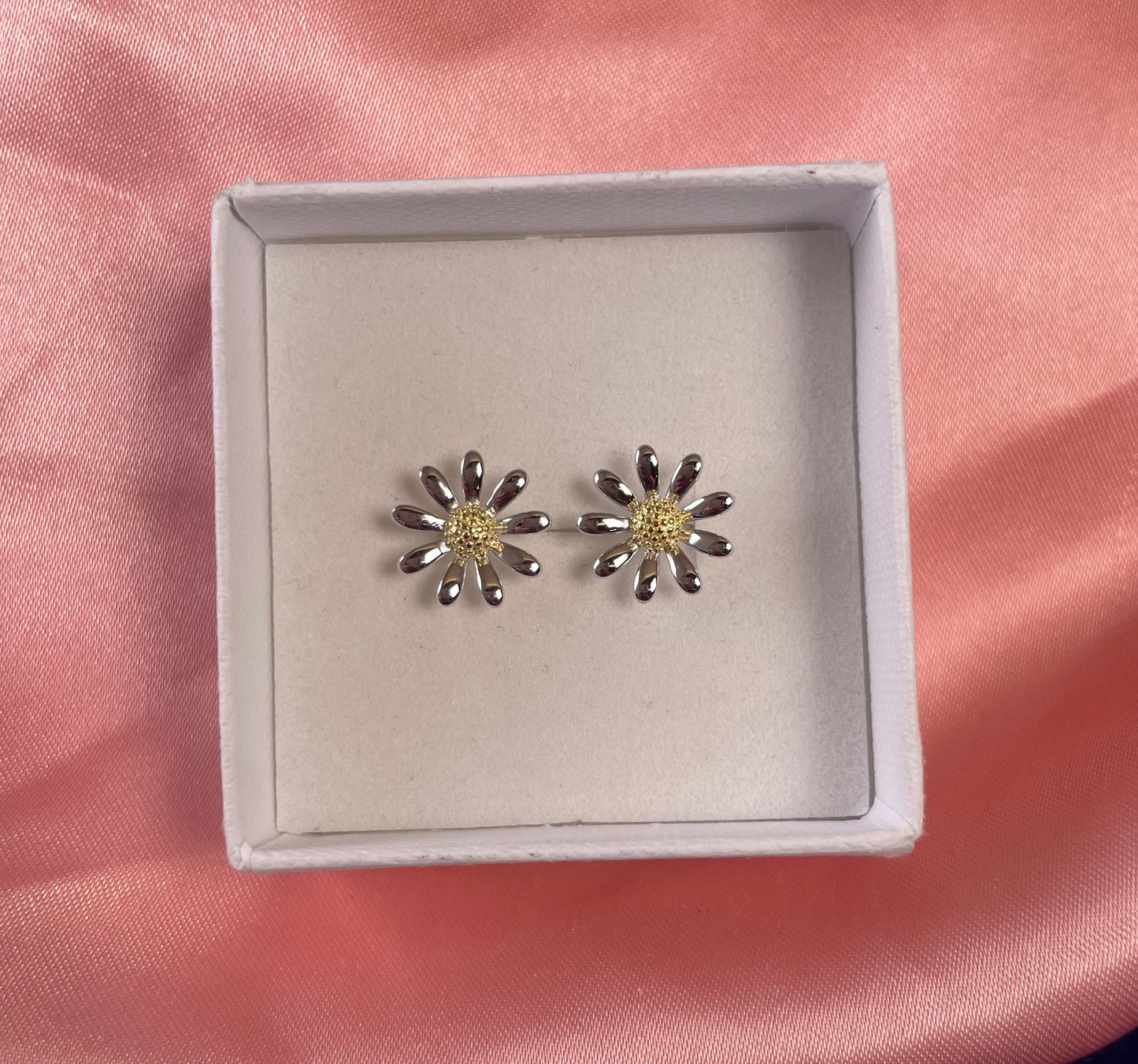 Rhodium-Plated Silver Delicate Daisy Earrings