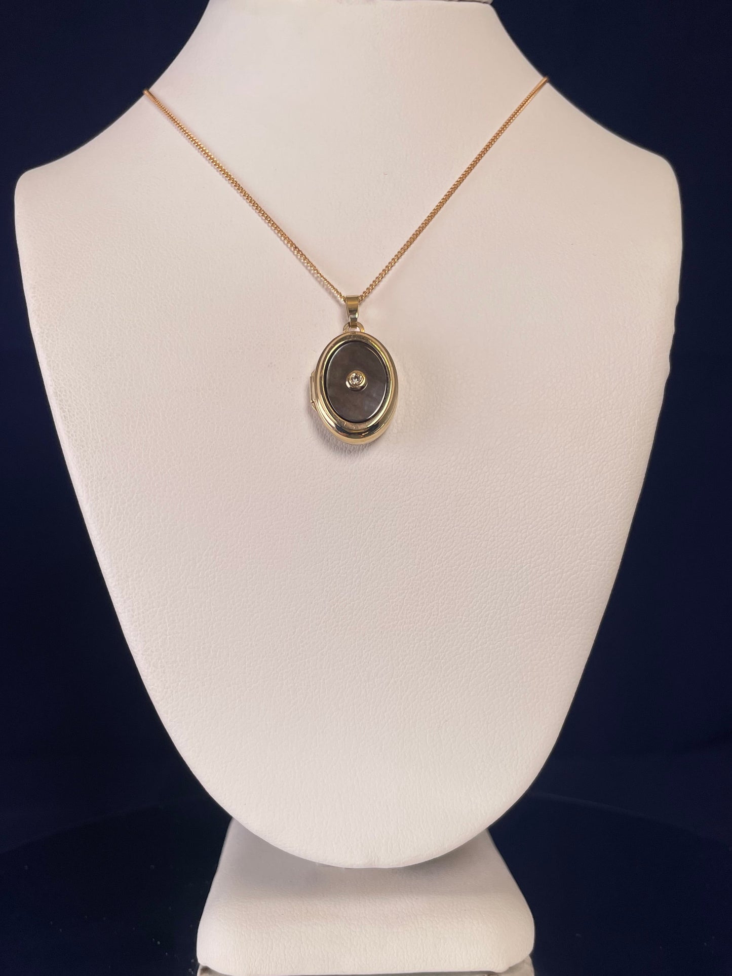 9ct Yellow Gold Grey Mother of Pearl Oval Locket With Small Diamond Centre