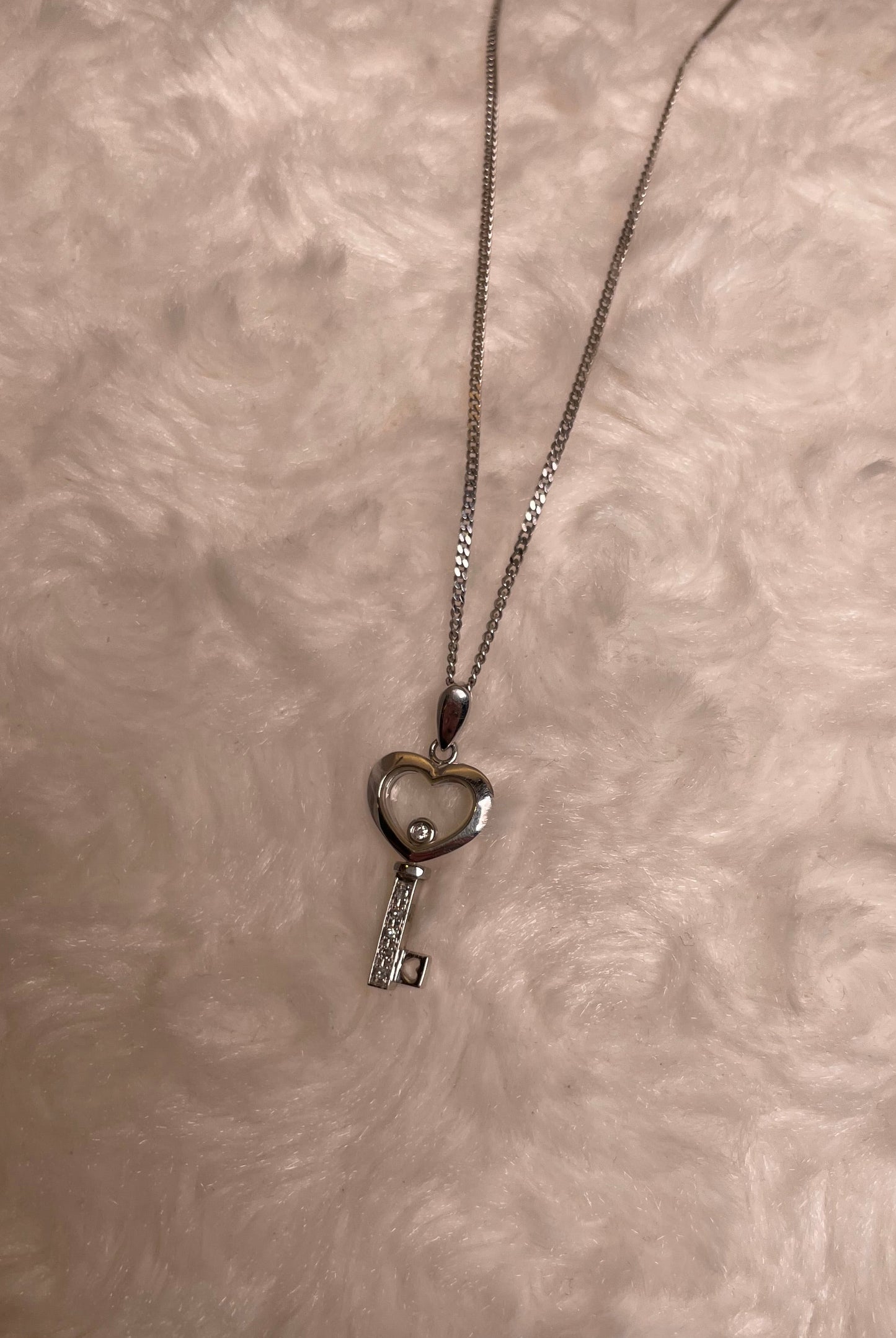 9ct White Gold Key Pendant with Diamond Chips & Floating Diamond