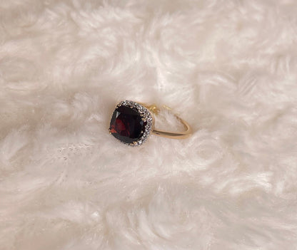 9ct Yellow Gold Garnet Ring & Diamond Ring
