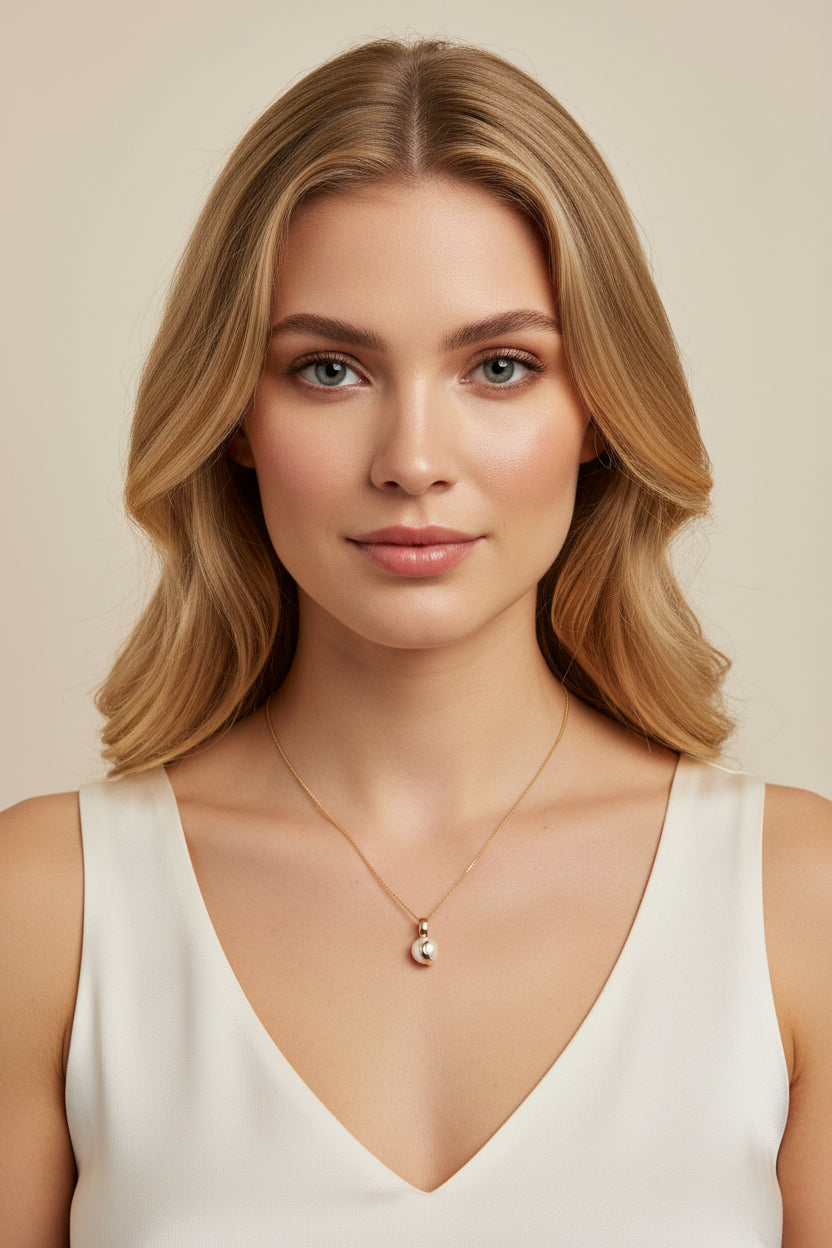 9ct Yellow Gold Freshwater Pearl Pendant Necklace