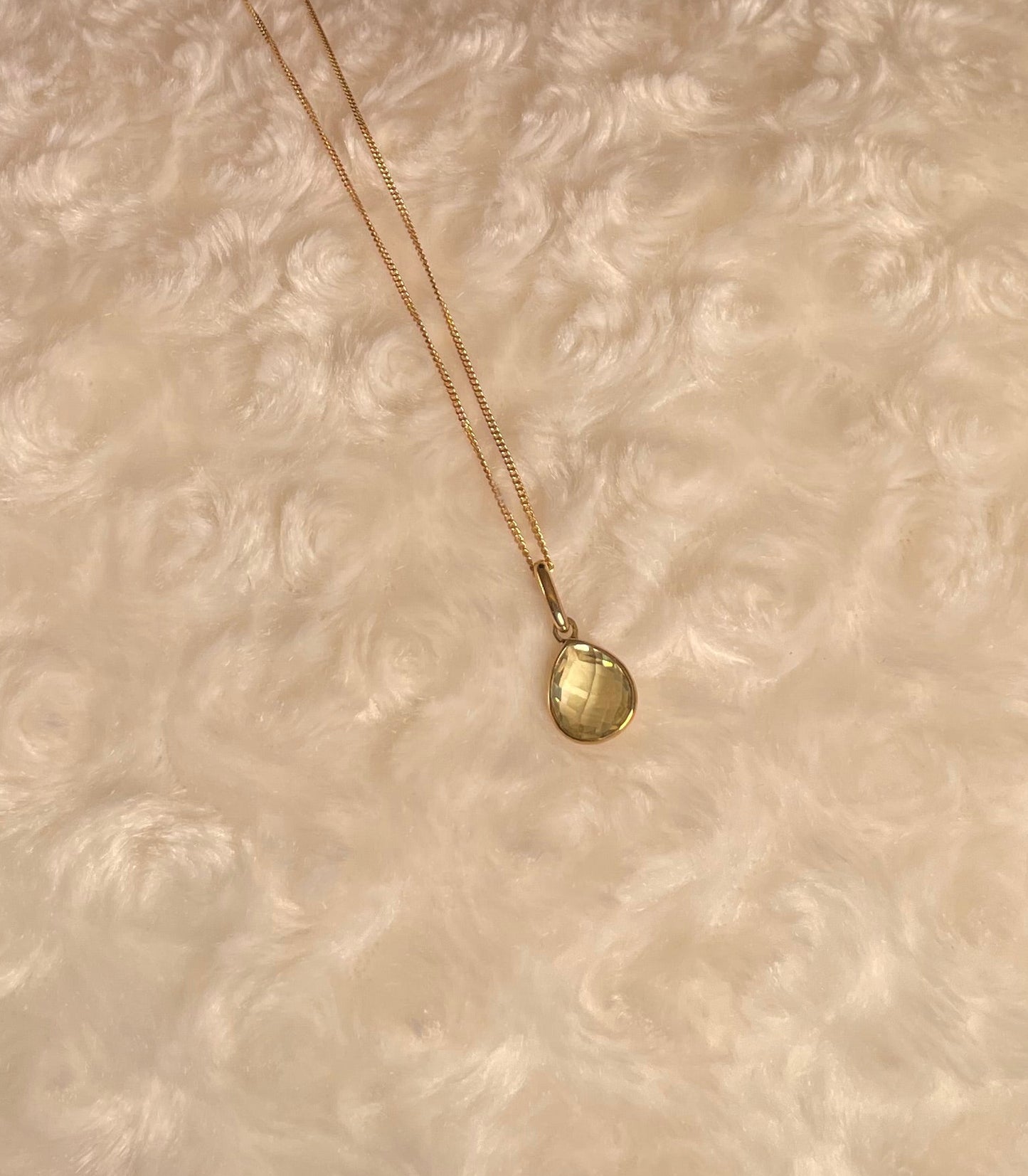 9ct Yellow Gold Pear Shaped Pineapple Cut Lemon Quartz Pendant Necklace