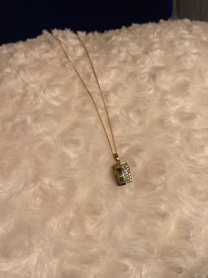 9ct Yellow Gold Pendant Half Set With Cubic Zirconia