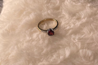 9ct Yellow Gold Garnet Set Dress Ring with Diamond chips