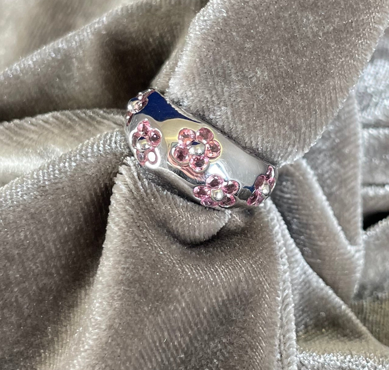 9ct White Gold Dome Dress Ring Set with Five Cluster Pink Sapphire flowers