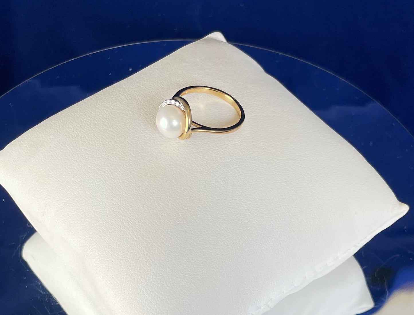 9ct Yellow Gold Freshwater Cultured Pearl Dress Ring with Diamond Knot Setting