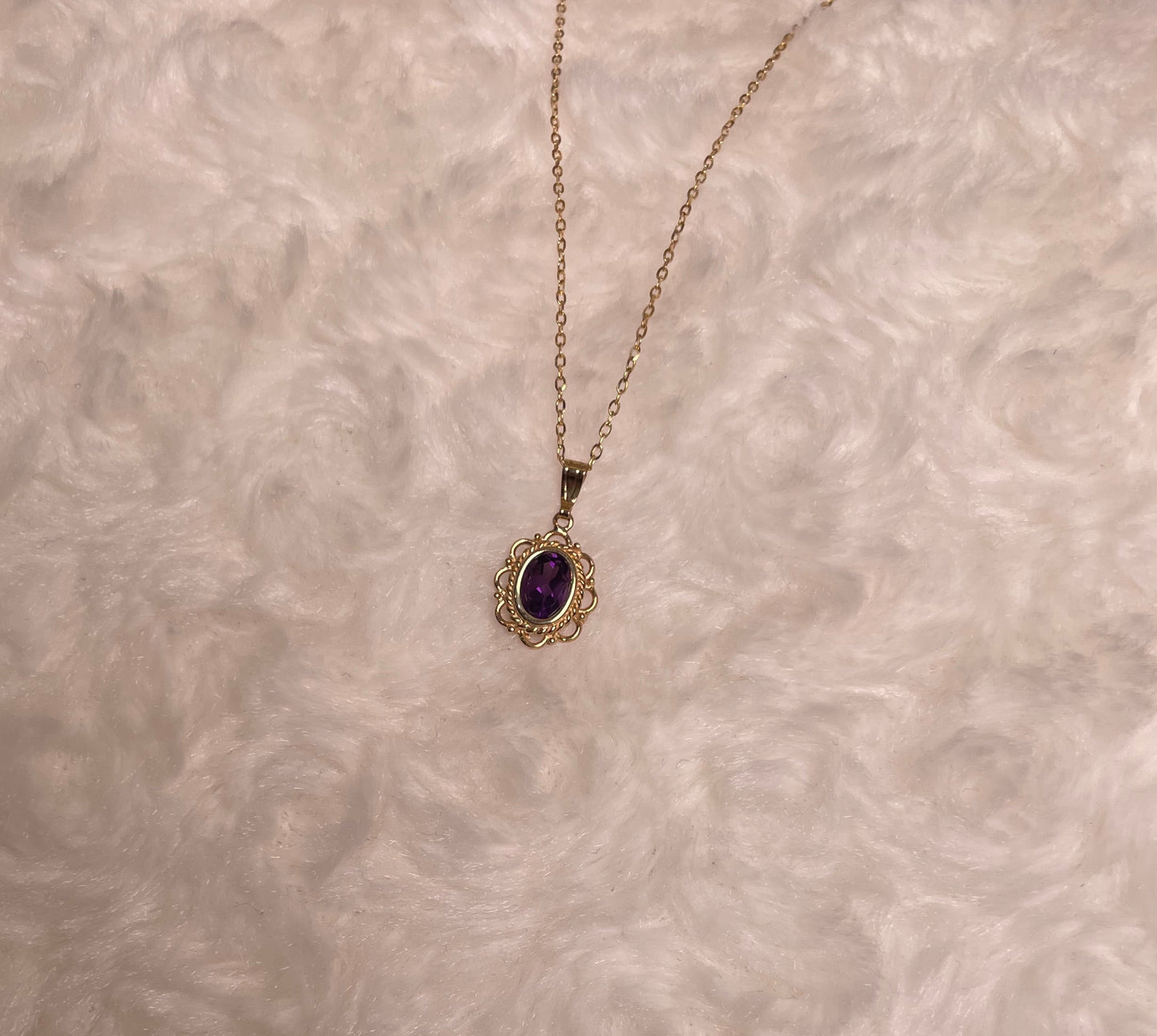 9ct Yellow Gold Rubover Set Oval Amethyst with Filigree Surround Pendant Necklace