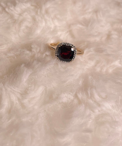 9ct Yellow Gold Garnet Ring & Diamond Ring