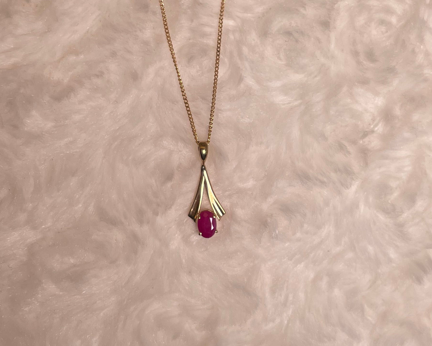 9ct Yellow Gold Oval Ruby Fan Design Pendant Necklace