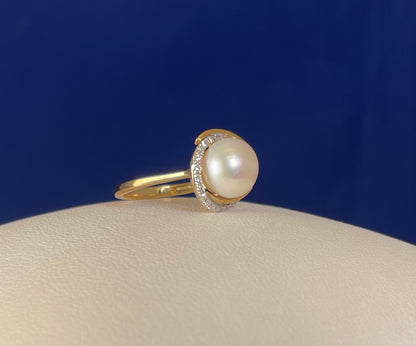 9ct Yellow Gold Fresh Water Cultured Pearl Dress Ring with Diamond Knot Setting