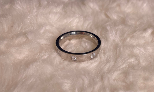 Rhodium-Plated Silver Flat Court Band with Three Princess Cut Cubic Zirconica Ring