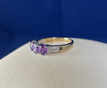 9ct Yellow Gold Ring with Oval Amethysts & Diamonds