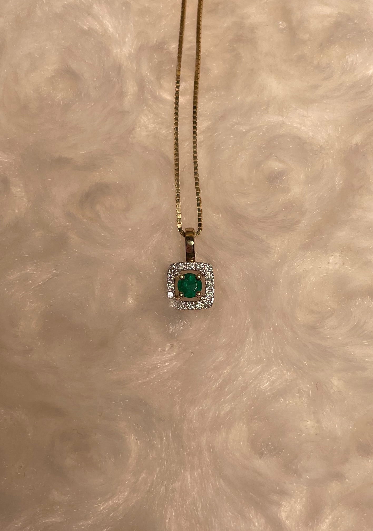 9ct Yellow Gold Round Emerald With Diamond Cluster Pendant Necklace