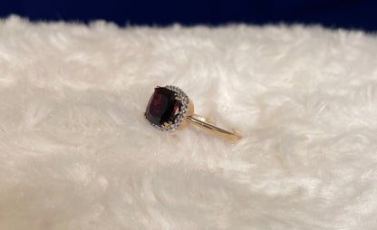 9ct Yellow Gold Garnet Ring & Diamond Ring