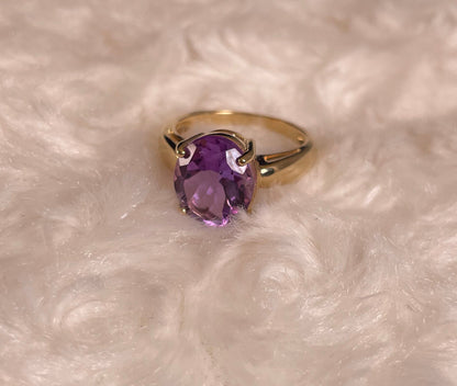 9ct Yellow Gold Pineapple Cut Amethyst Ring