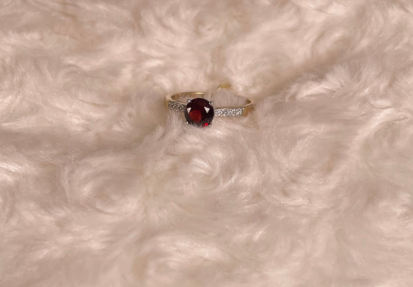 9ct Yellow Gold Garnet Set Dress Ring with Diamond chips