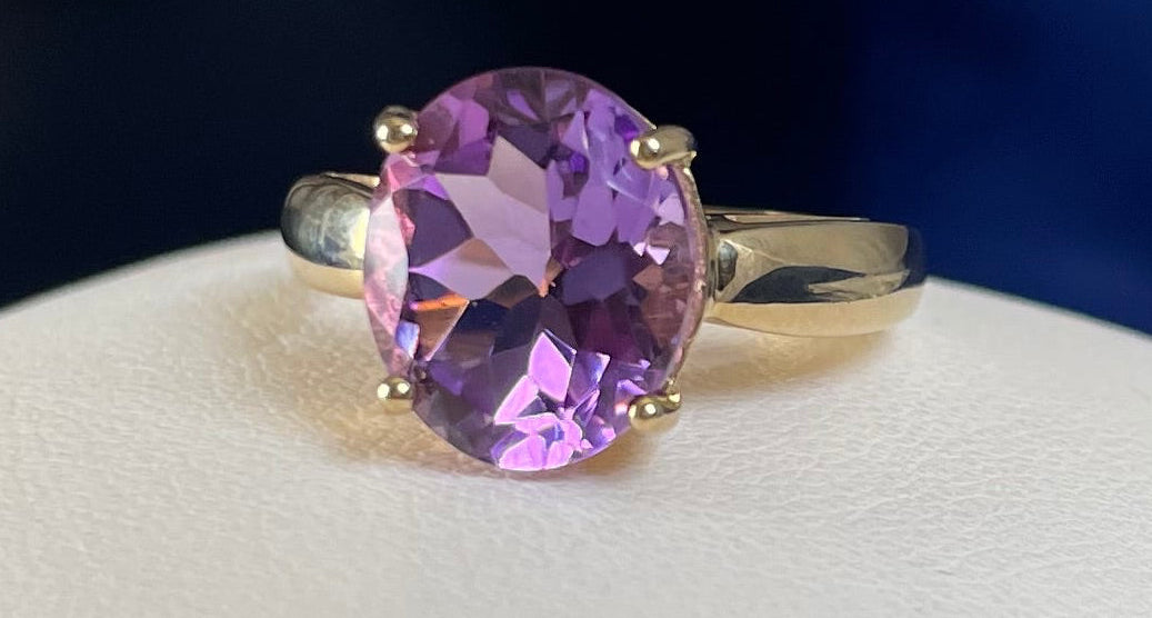 9ct Yellow Gold Pineapple Cut Amethyst Ring