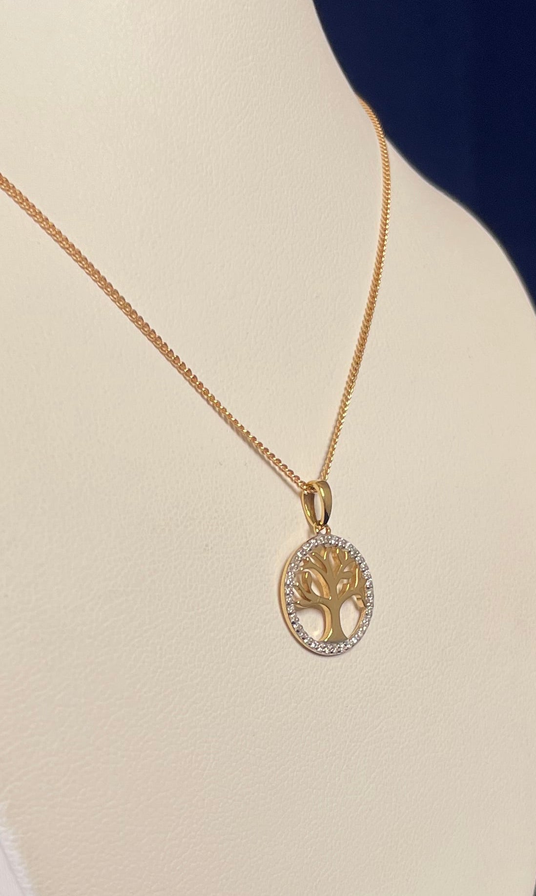 9ct Yellow Gold & Diamond Tree of Life Pendant Necklace