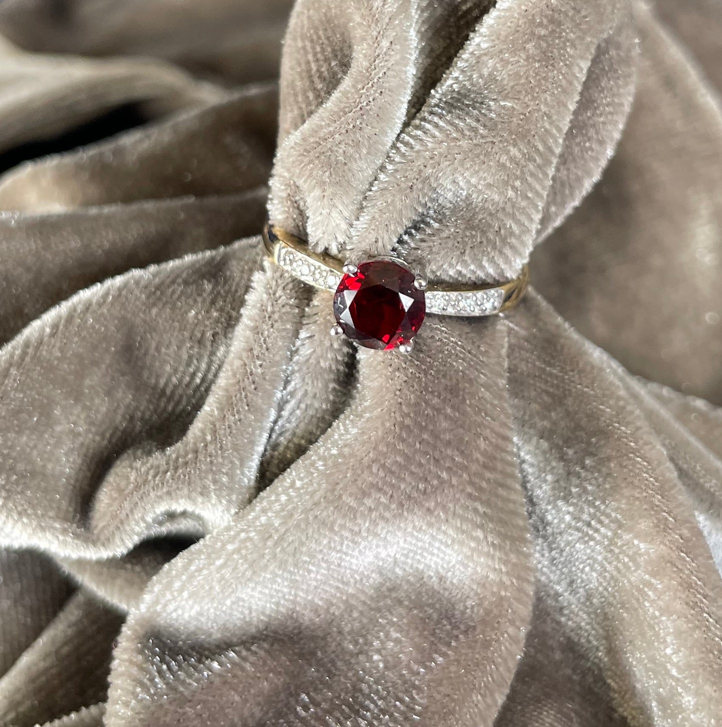 9ct Yellow Gold Garnet Set Dress Ring with Diamond chips