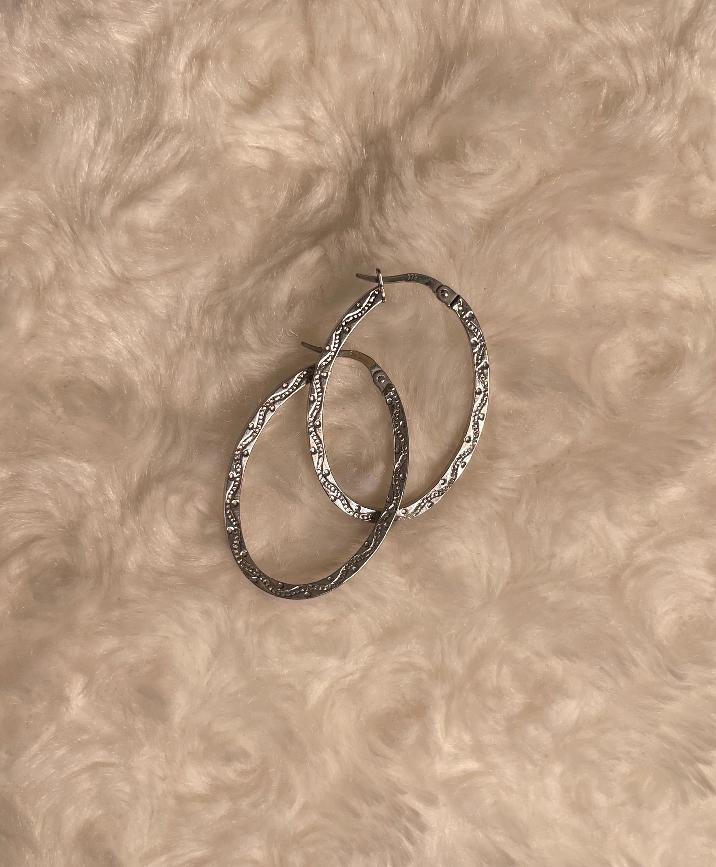9ct White Gold Slim Flat Oval Hoop Earrings