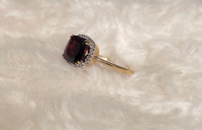9ct Yellow Gold Garnet Ring & Diamond Ring