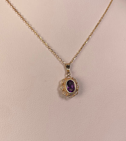 9ct Yellow Gold Rubover Set Oval Amethyst with Filigree Surround Pendant Necklace
