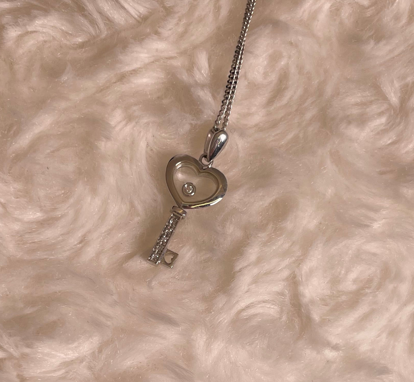 9ct White Gold Key Pendant with Diamond Chips & Floating Diamond