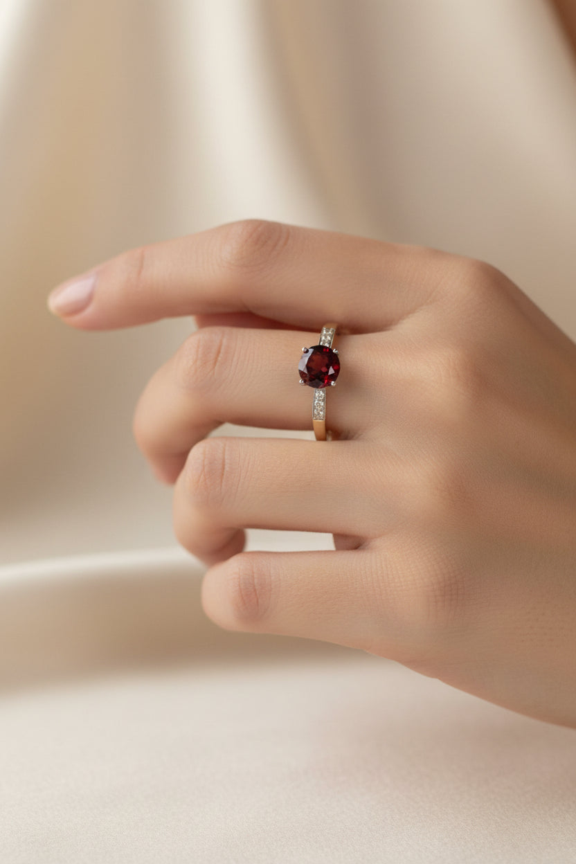 9ct Yellow Gold Garnet Set Dress Ring with Diamond chips