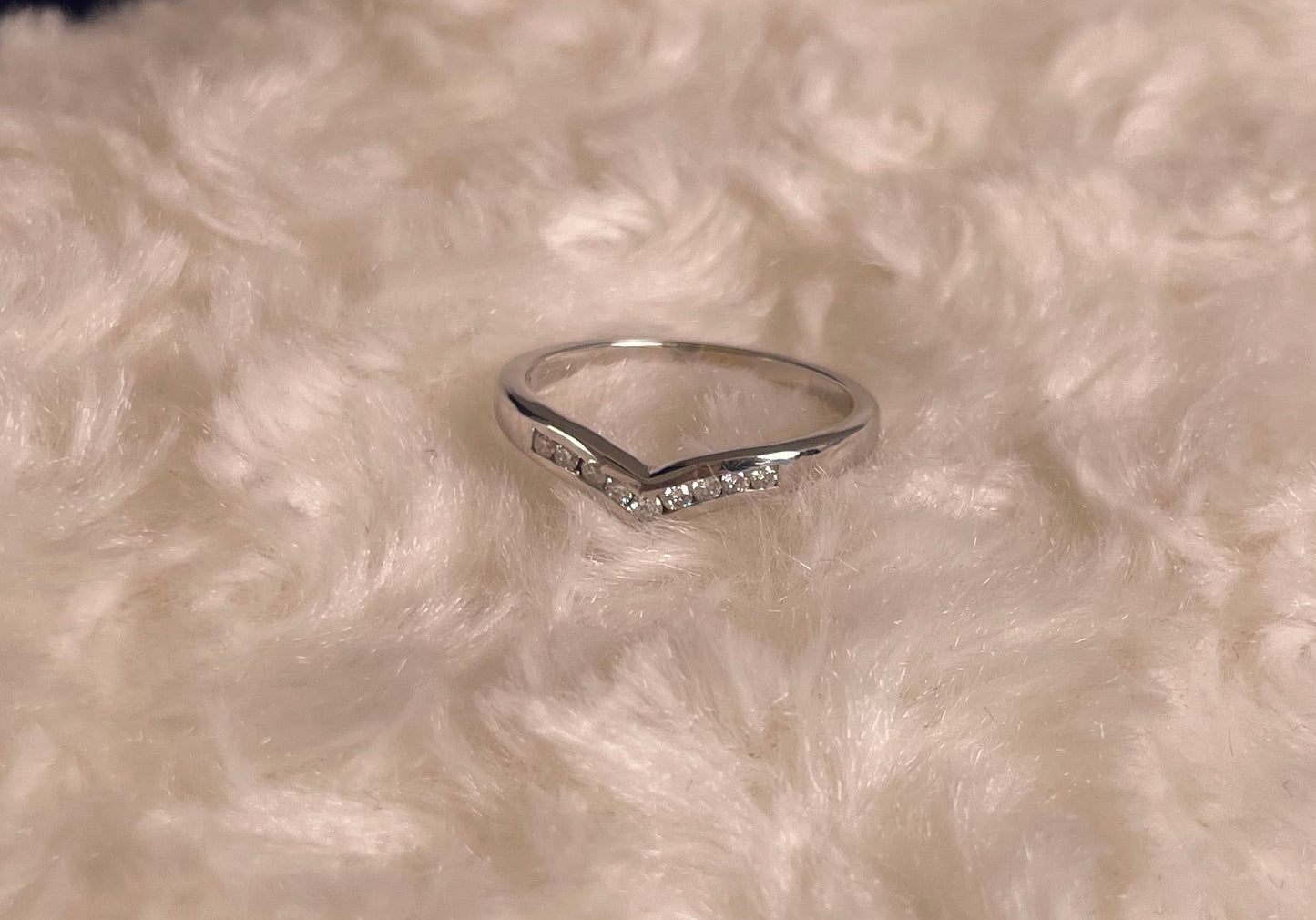 9ct White Gold Wishbone Ring Set with Diamonds