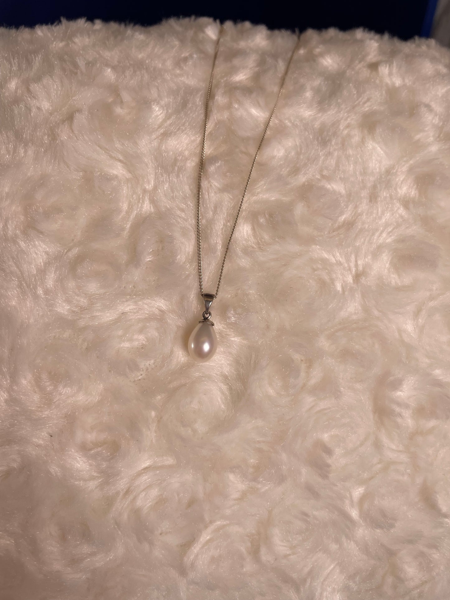 Silver Necklace With Fresh Water Cultured Pearl