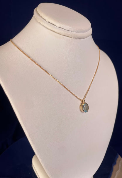 9ct Yellow Gold Oval Aquamarine Pendant Necklace