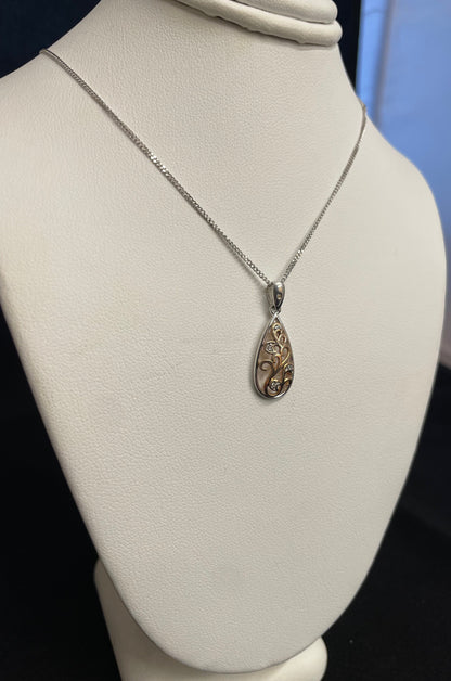 9ct Yellow Gold Teardrop Lattice Diamond Pendant Necklace
