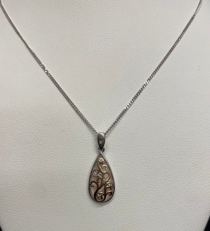 9ct Yellow Gold Teardrop Lattice Diamond Pendant Necklace