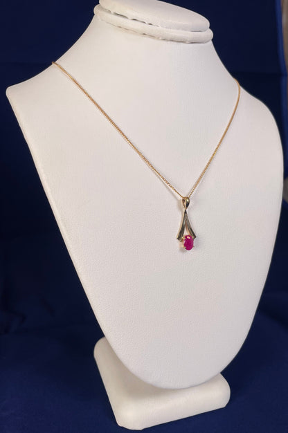 9ct Yellow Gold Oval Ruby Fan Design Pendant Necklace