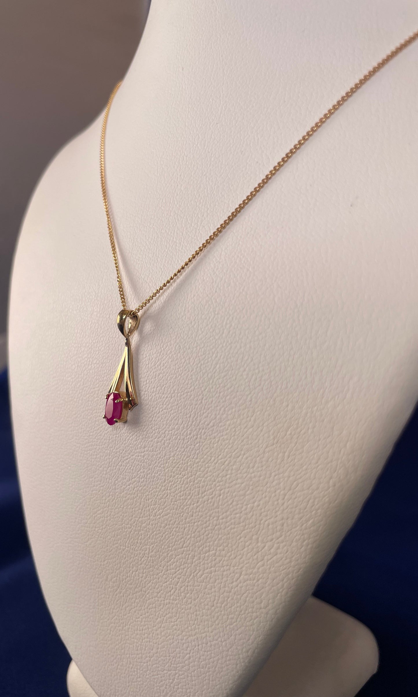 9ct Yellow Gold Oval Ruby Fan Design Pendant Necklace