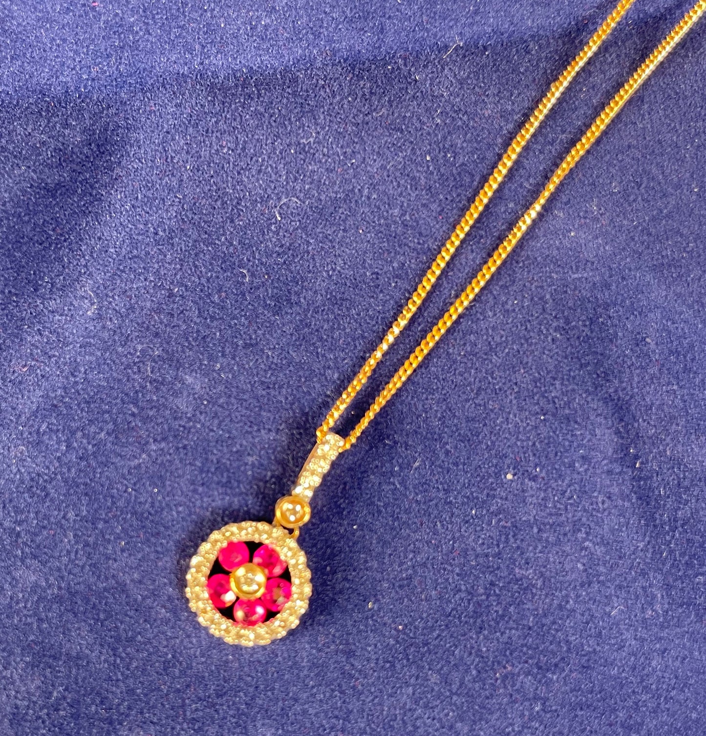 9ct Yellow Gold Cartwheel Design Diamonds & Five Rubies Pendant Necklace