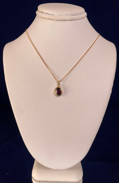 9ct Yellow Gold Oval Garnet Pendant Necklace