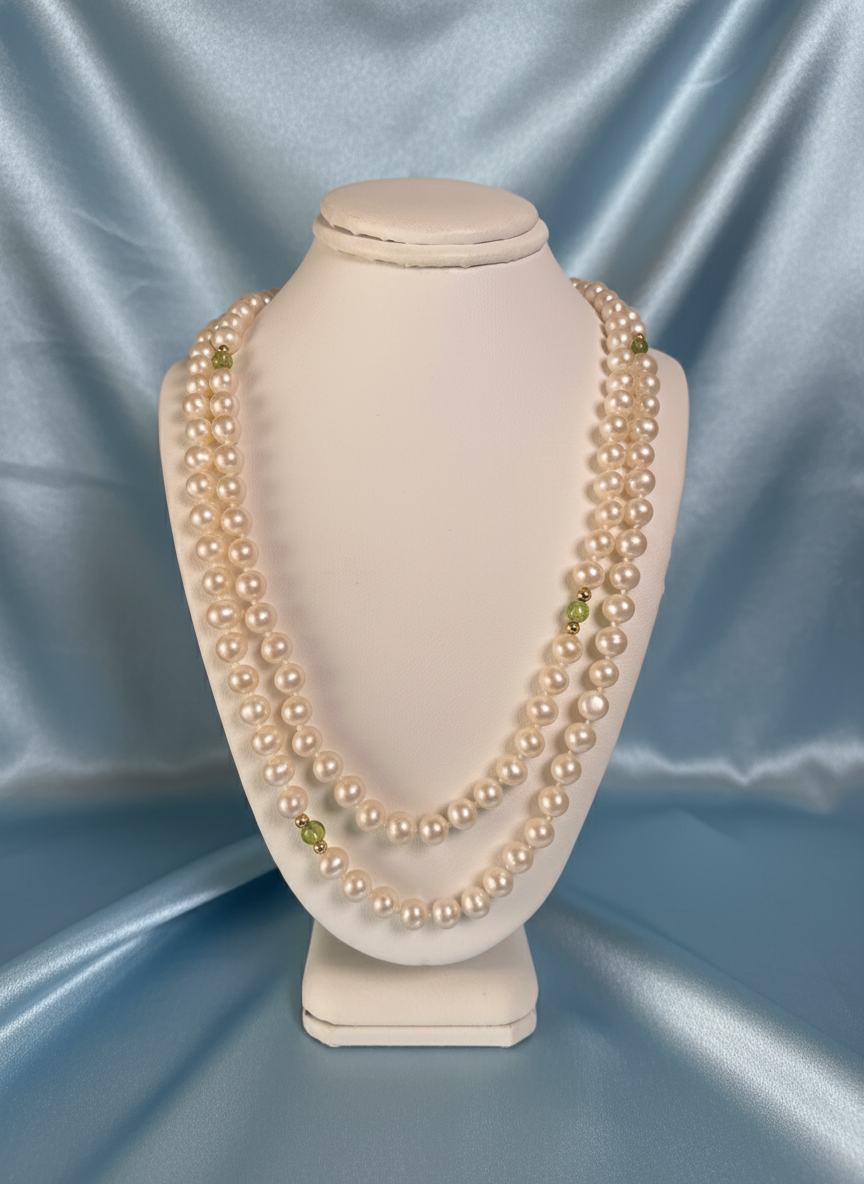 Single Row of Freshwater Cultured Pearls with Peridot & Gold Beads Necklace