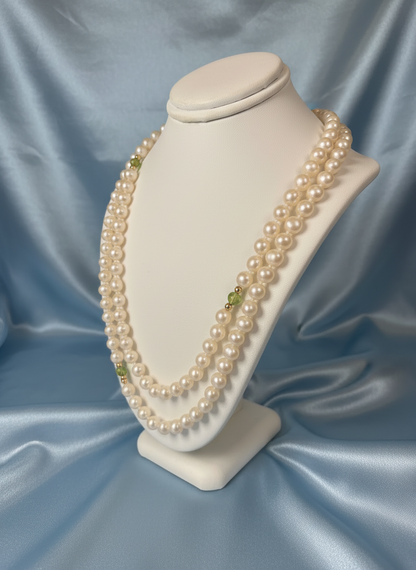 Single Row of Freshwater Cultured Pearls with Peridot & Gold Beads Necklace